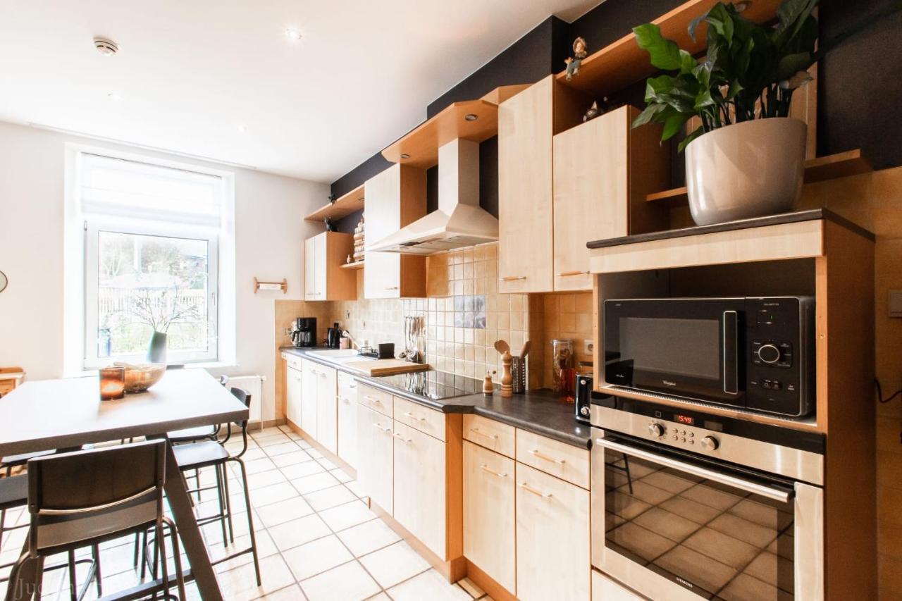 Maison Spacieuse Unifamiliale. Gite La Clochette Bastogne Esterno foto