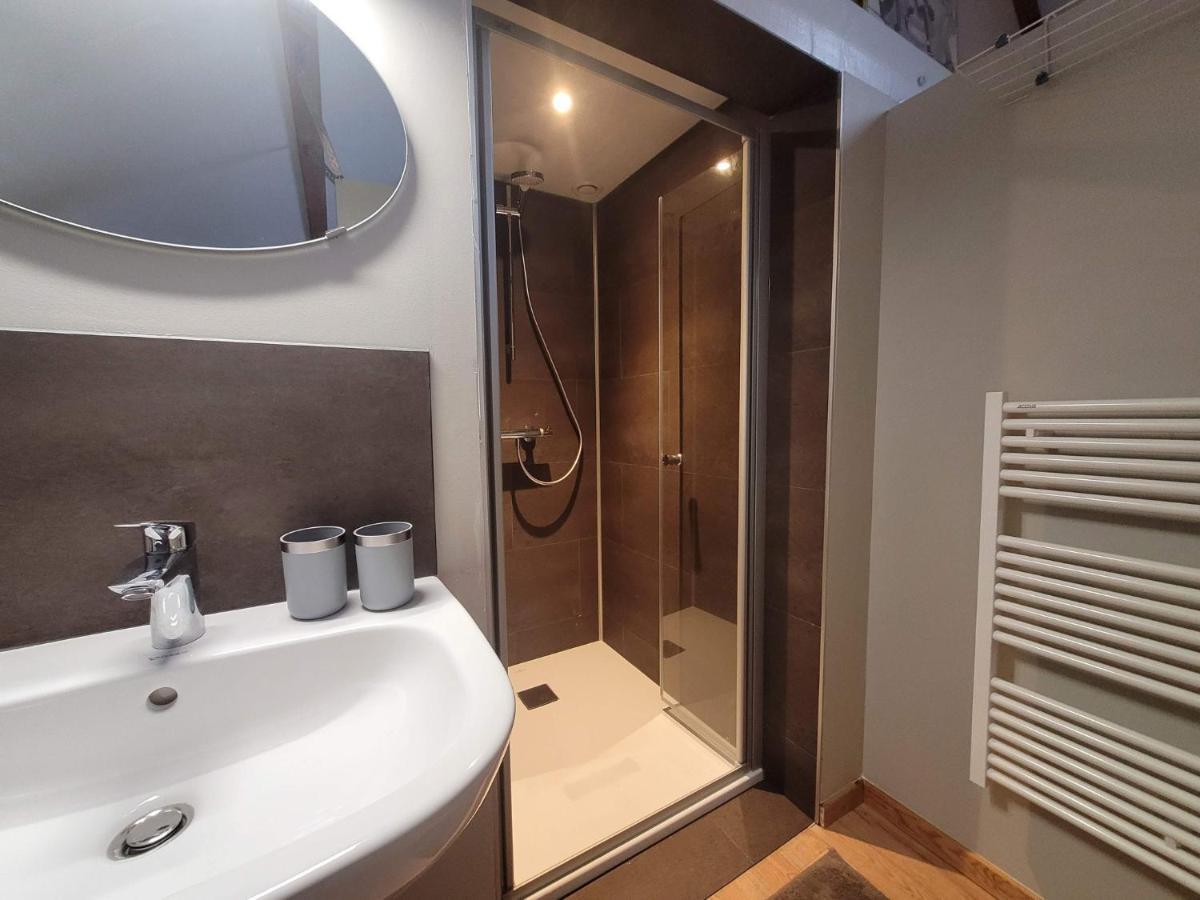 Maison Spacieuse Unifamiliale. Gite La Clochette Bastogne Esterno foto